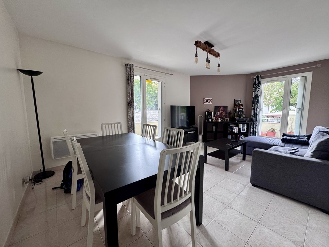 Apartment in Ledru Rollin, Le Perreux-sur-Marne, France 2 - 19177254