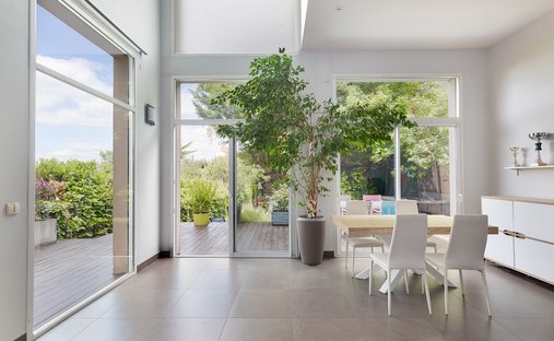 Maison à Centre Ville, Rueil-Malmaison, France 1
