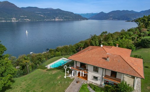 Villa in Porto Valtravaglia, Lombardei, Italien 1