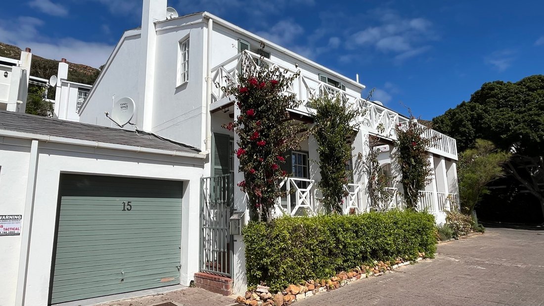 House in Simon's Town, South Peninsula, Cape Town 1 - 19179061
