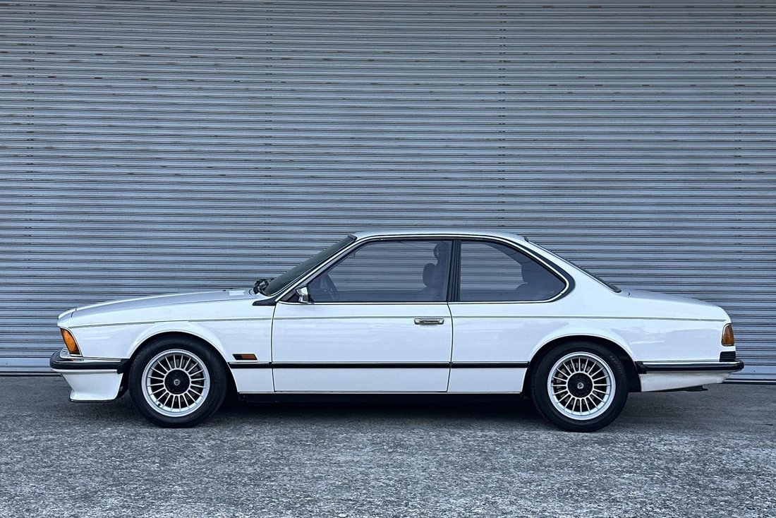 Coupe in Yokohama, Japan 4 - 19181643