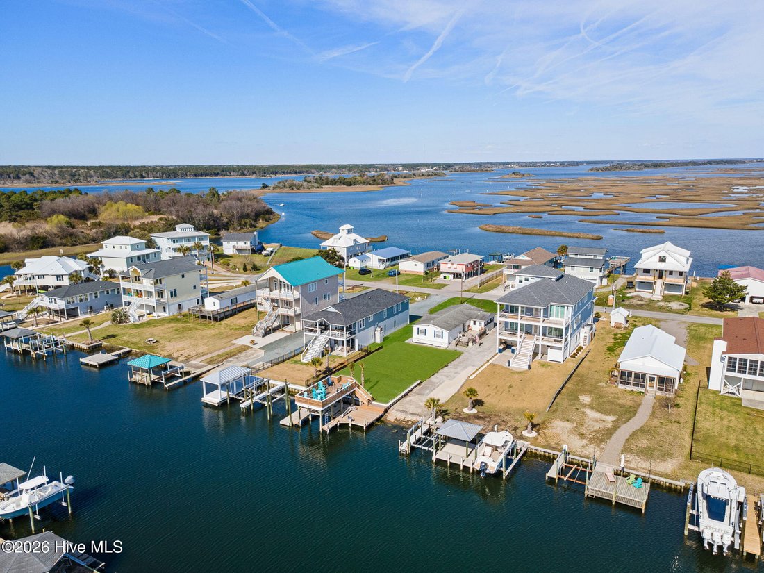 Otros en Topsail Beach, Carolina del Norte, Estados Unidos 1 - 19182449
