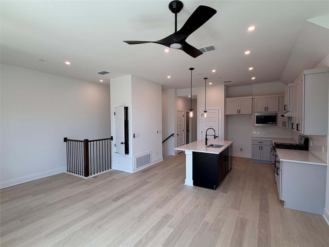 Condo in Austin, Texas, United States 5 - 17890805