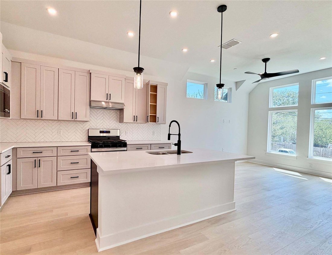 Condo in Austin, Texas, United States 3 - 17890805