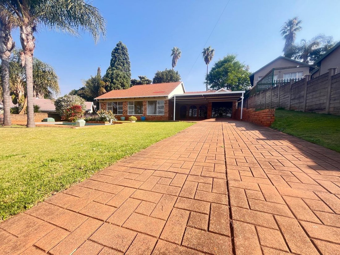 Casa en Roodepoort, Gauteng, Sudáfrica 3 - 19182740