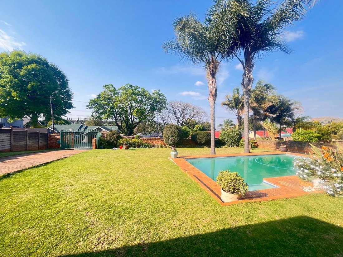 Casa en Roodepoort, Gauteng, Sudáfrica 1 - 19182740