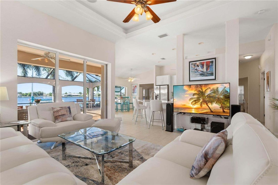 Maison à Port Charlotte, Floride, États-Unis 3 - 19182496