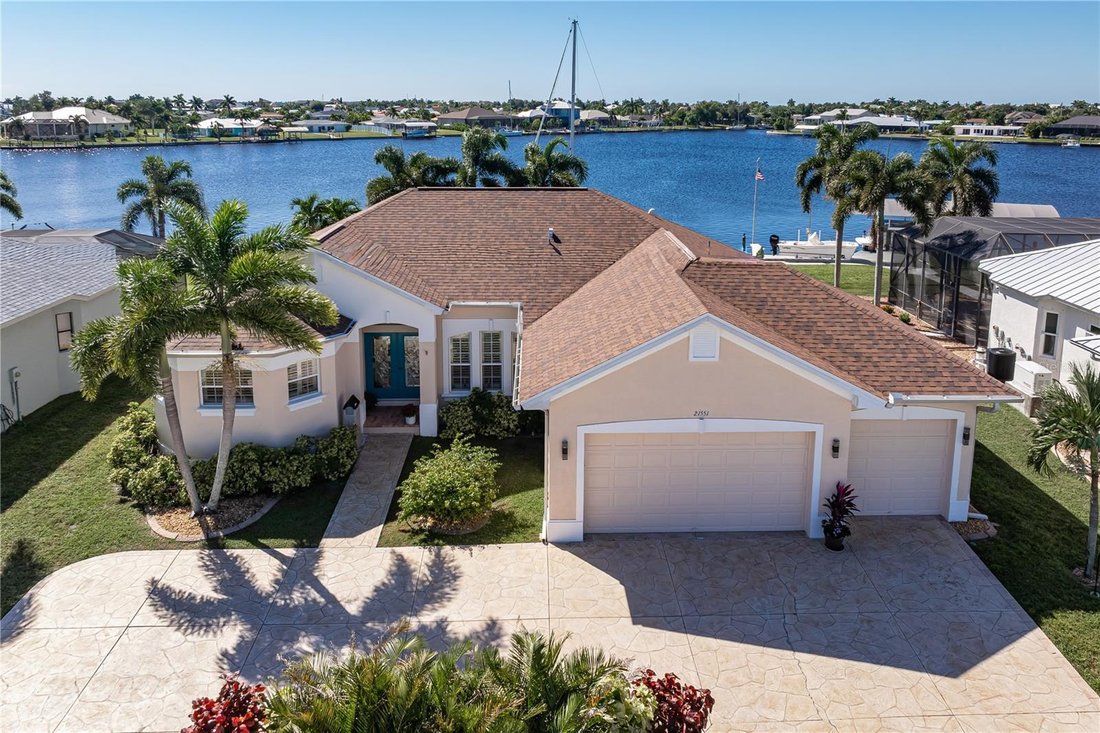 Maison à Port Charlotte, Floride, États-Unis 1 - 19182496