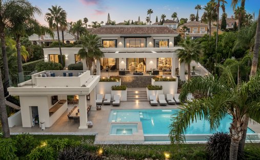 Villa à Estepona, Andalousie, Espagne 1