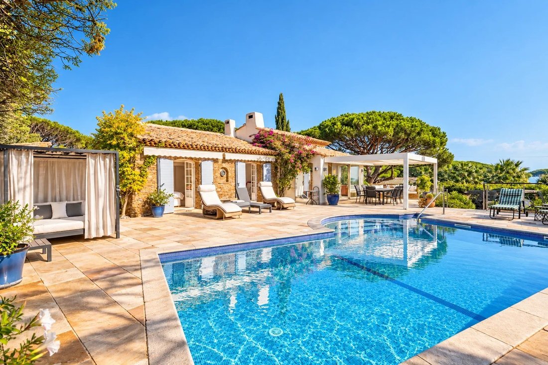 Villa en Ville-Les Saquedes-Le Bouillonnet, Sainte-Maxime, Francia 1 - 19182283