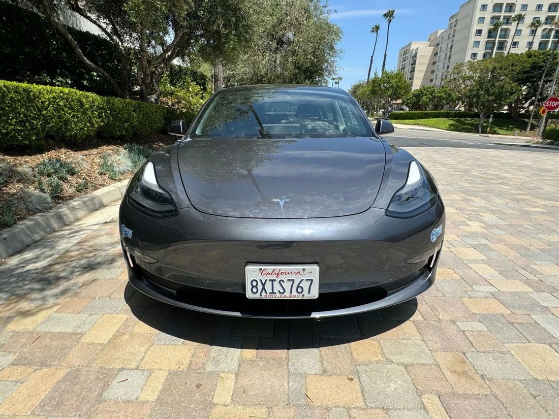 Sedan in Riverside, CA, United States 2 - 19182320
