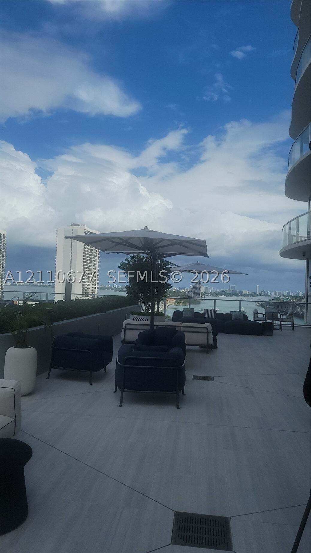 Condo in Miami, Florida, United States 4 - 19182425
