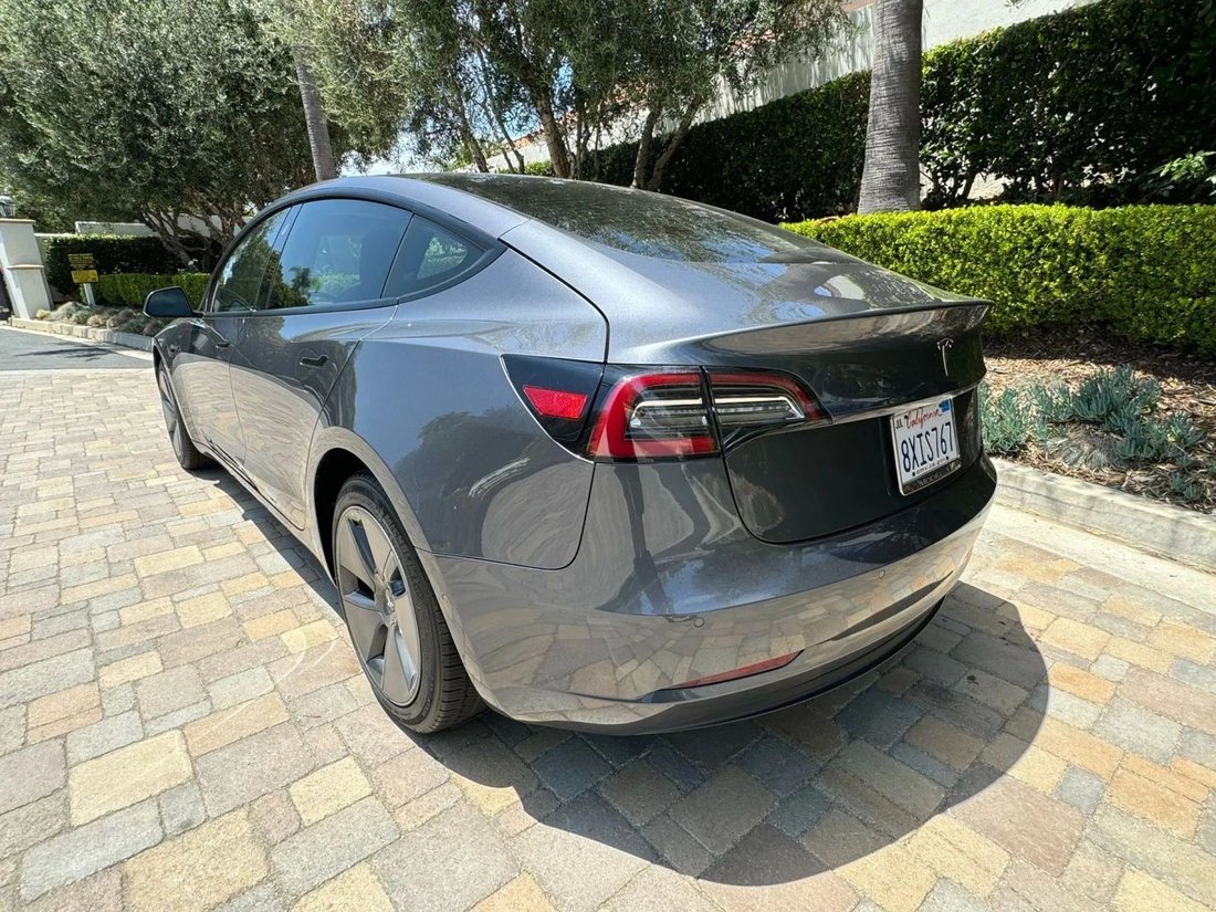 Sedan in Riverside, CA, United States 5 - 19182320