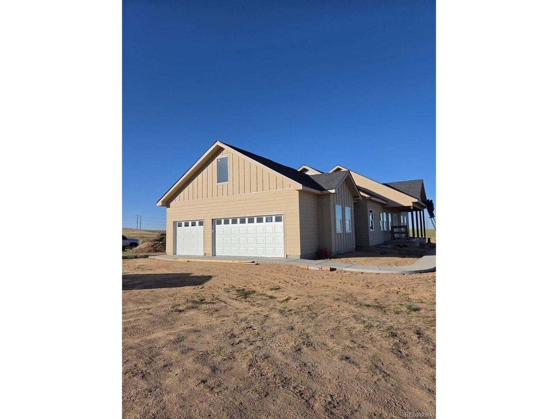 House in Bennett, Colorado, United States 3 - 19182113