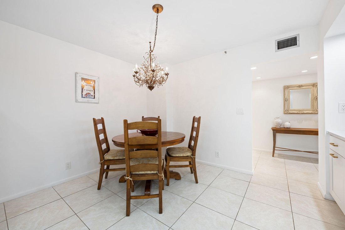 Condo in Boca Raton, Florida, United States 5 - 19182250