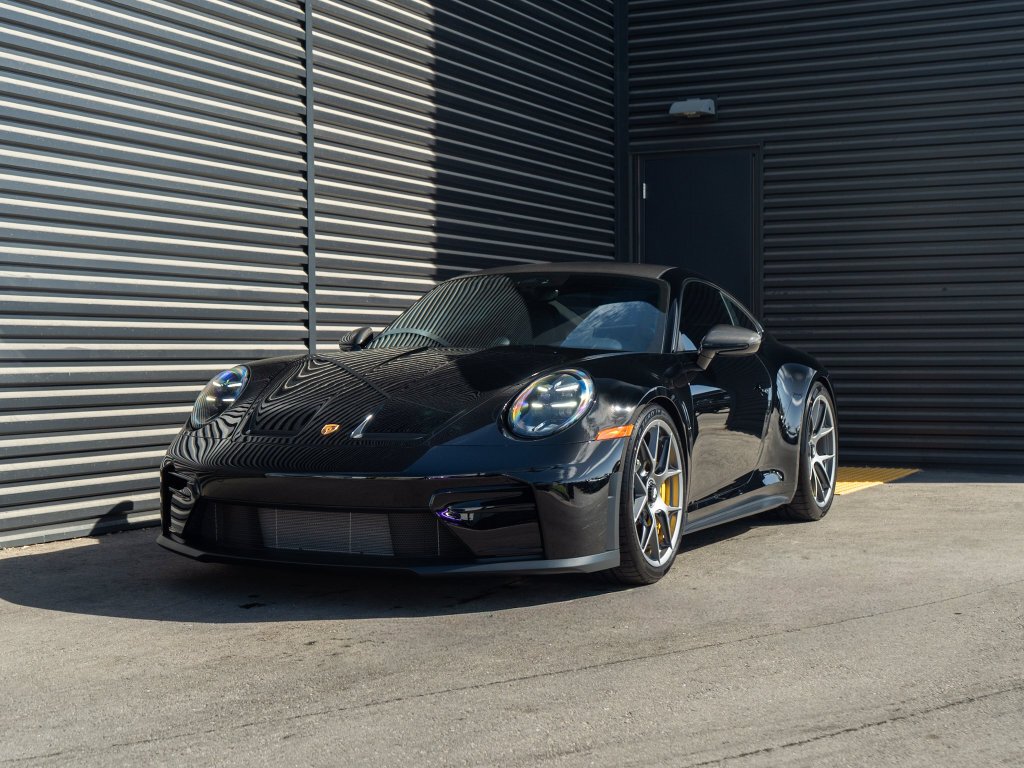 Coupe in Bakersfield, CA, United States 1 - 19182763