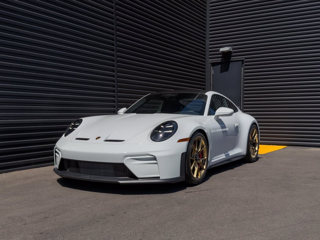 Coupe in Bakersfield, CA, United States 1 - 19182755