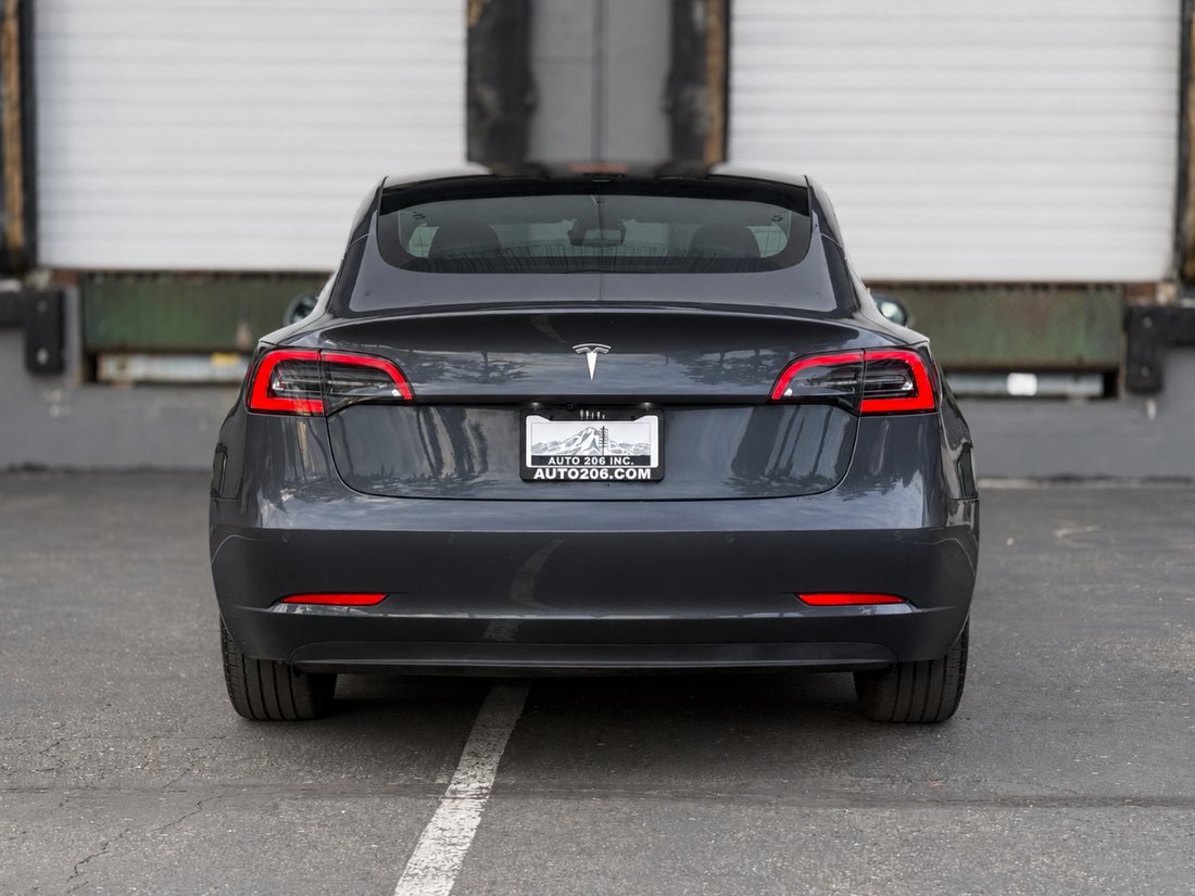Sedan in Kent, WA, United States 4 - 19182315