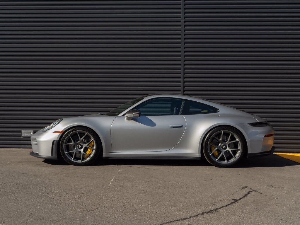 Coupe in Bakersfield, CA, United States 2 - 19182762