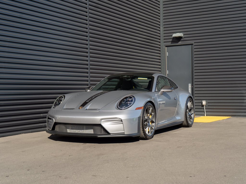 Coupe in Bakersfield, CA, United States 1 - 19182762