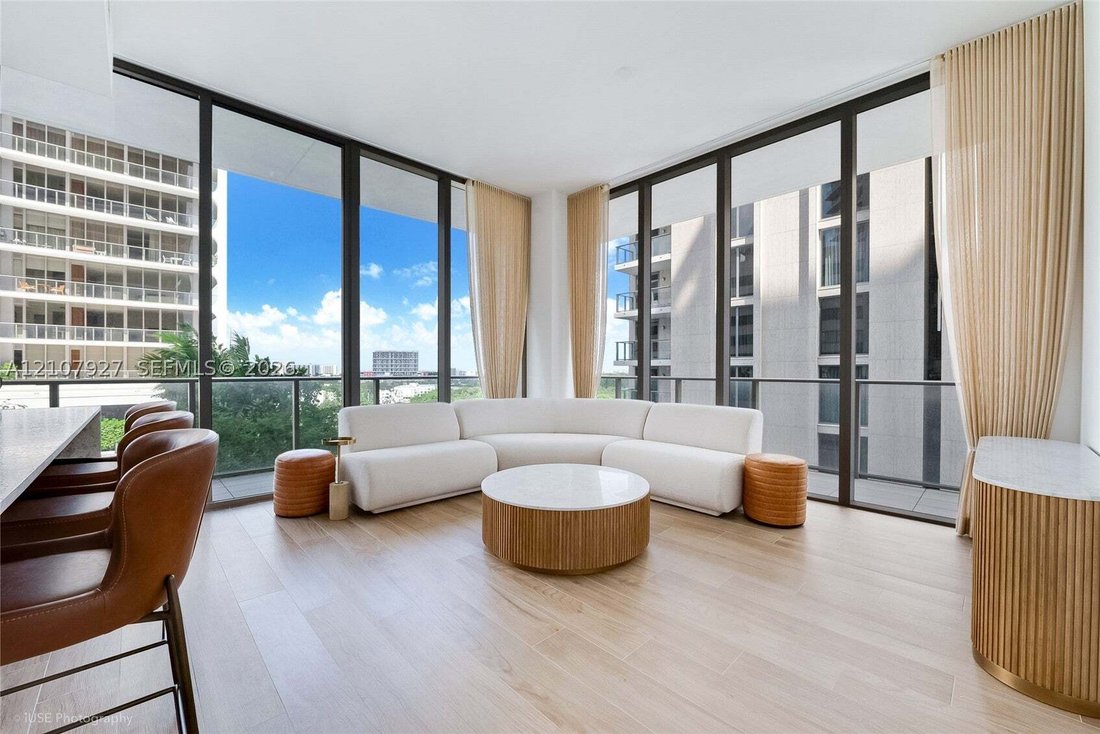 Condo in Miami, Florida, United States 4 - 19182426