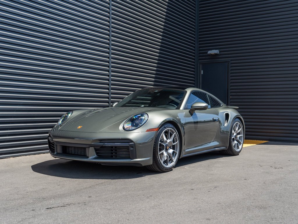 Coupe in Bakersfield, CA, United States 1 - 19182750