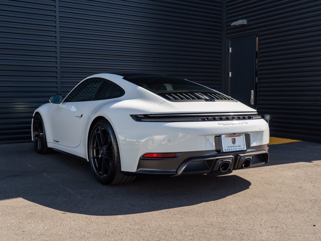 Coupe in Bakersfield, CA, United States 3 - 19182830