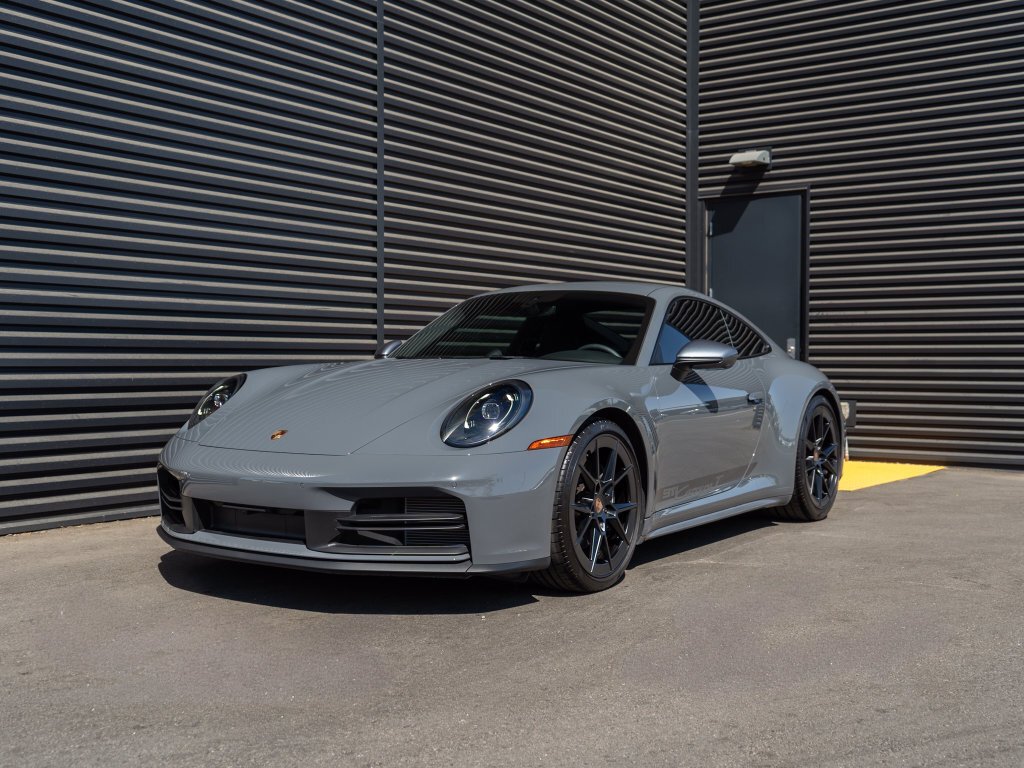 Coupe in Bakersfield, CA, United States 1 - 19182852