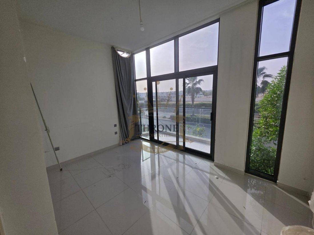 Townhouse in Damac Hills 2, Dubai, United Arab Emirates 5 - 19183379