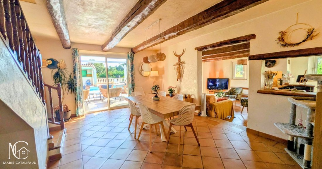 Villa a Ecarts, Roquebrune-sur-Argens, Francia 3 - 19183872