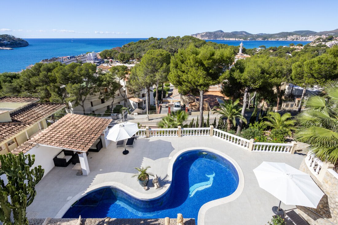 Villa in Rotes Velles, Calvia, Balearic Islands 1 - 19183990