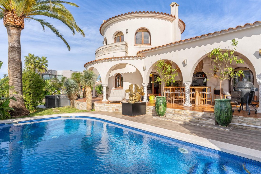 Villa a Empuriabrava, Catalogna, Spagna 3 - 19183389