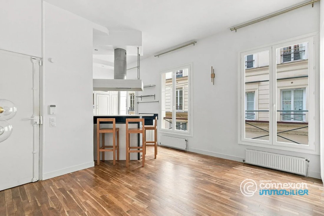 Apartment in Porte Saint Denis-Paradis, Paris 10e Arrondissement, Paris 2 - 19183491