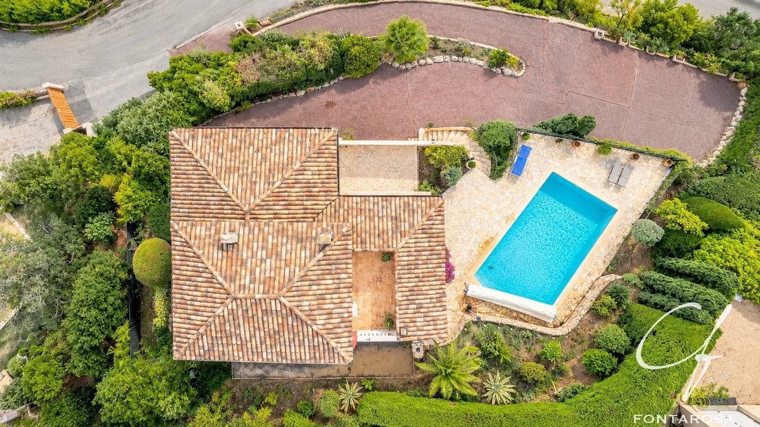 Villa à Les Issambres, Roquebrune-sur-Argens, France 4 - 19183633