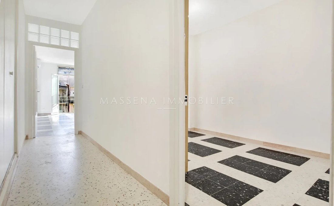 Appartement à Nice, Provence-Alpes-Côte d'Azur, France 4 - 19183556