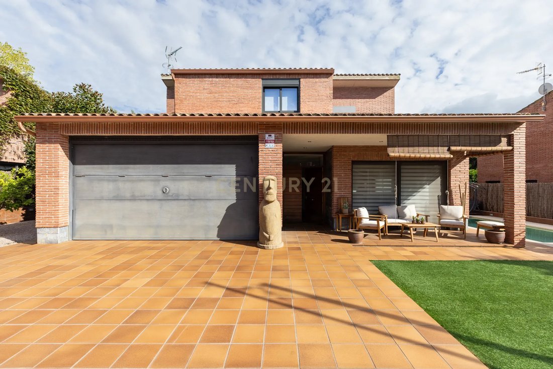 Villa in Sant Antoni de Vilamajor, Catalonia, Spain 2 - 19183679