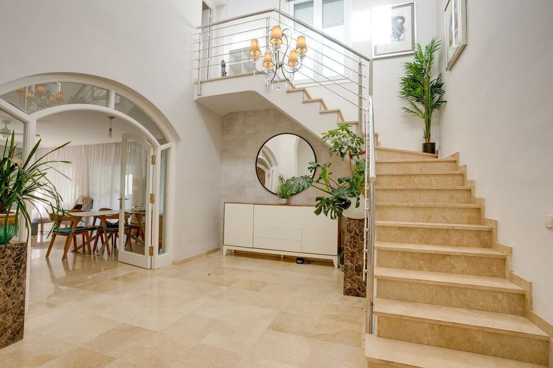 Villa in Estepona, Andalusien, Spanien 2 - 19183724