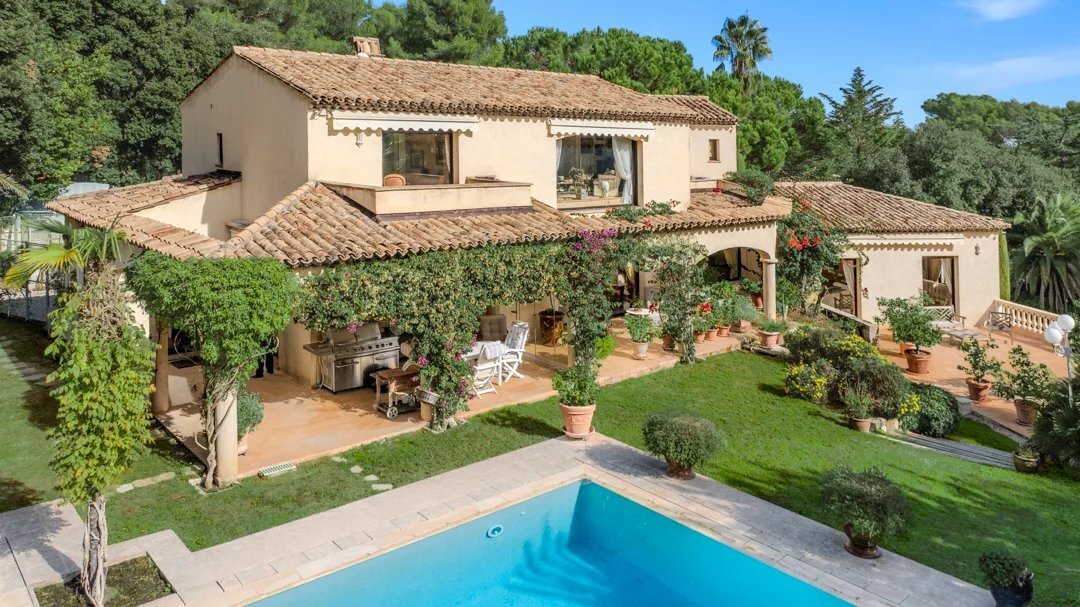 Villa en Mougins, Provenza-Alpes-Costa Azul, Francia 2 - 19183345