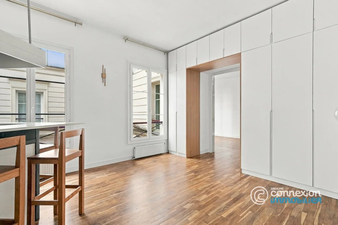 Apartment in Porte Saint Denis-Paradis, Paris 10e Arrondissement, Paris 5 - 19183491