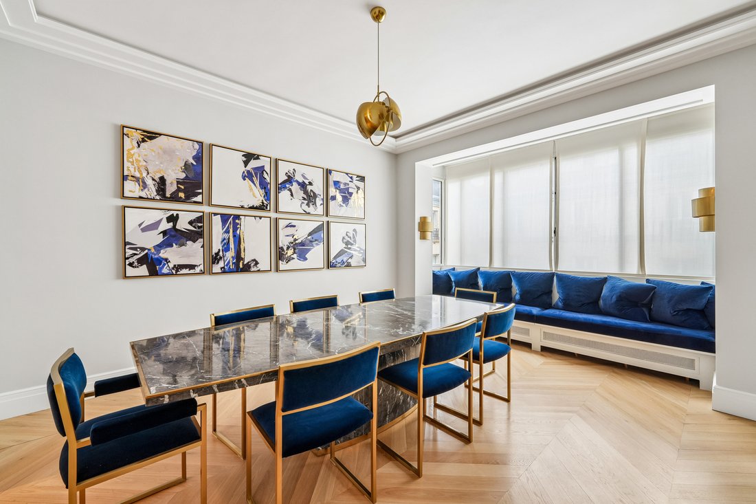 Appartamento a Triangle d'Or, Paris 8e Arrondissement, Parigi 4 - 19183718