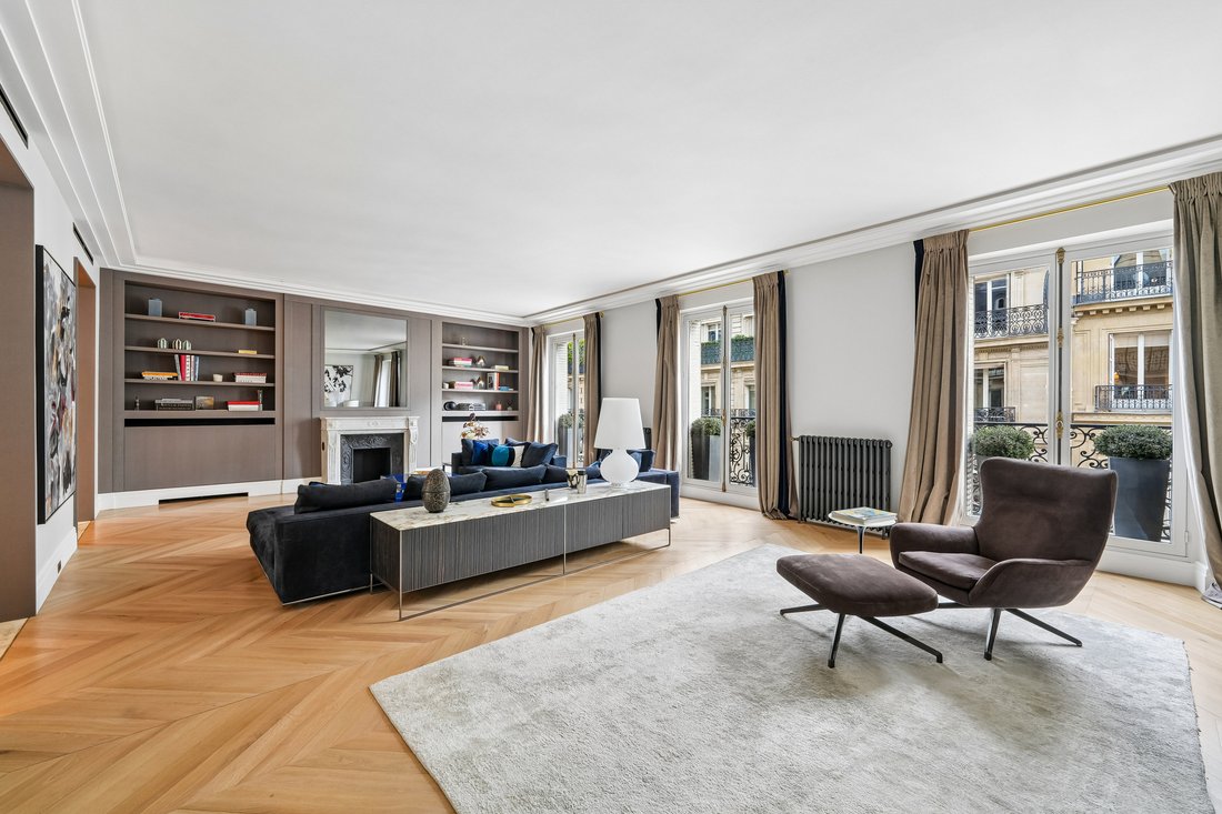 Appartamento a Triangle d'Or, Paris 8e Arrondissement, Parigi 3 - 19183718