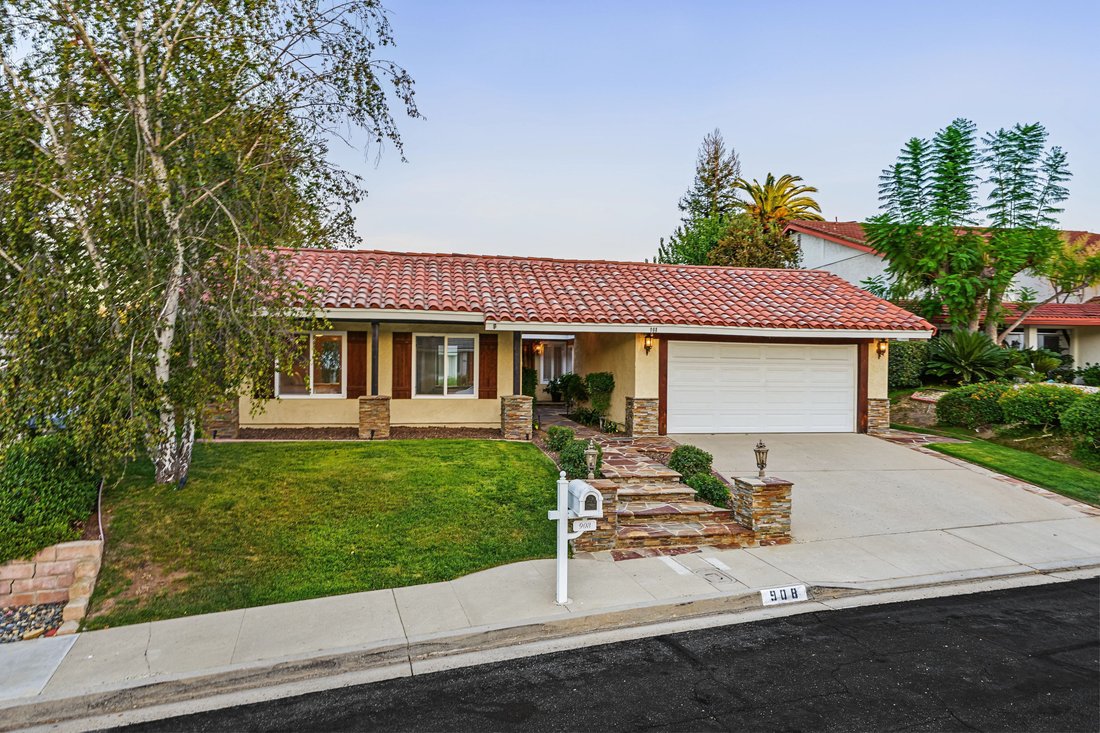 Casa a Thousand Oaks, California, Stati Uniti 1 - 19184084