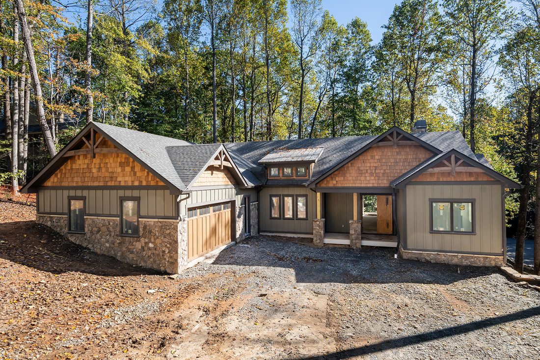 Casa en Laurel Park, Carolina del Norte, Estados Unidos 1 - 19183164