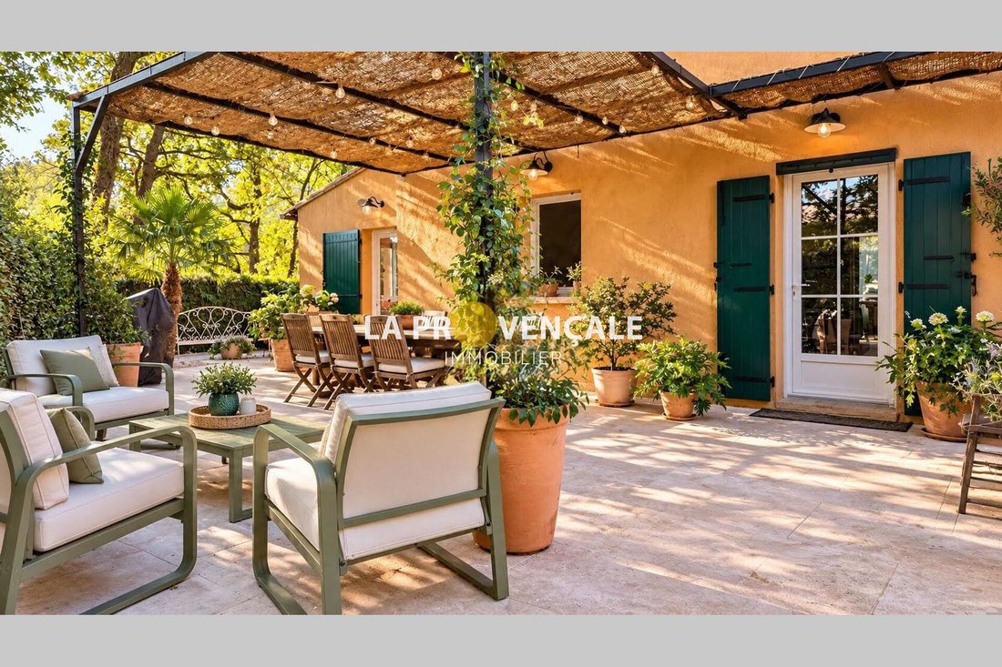 Villa a Chateauneuf-le-Rouge, Provenza-Alpi-Costa Azzurra, Francia 2 - 19183847