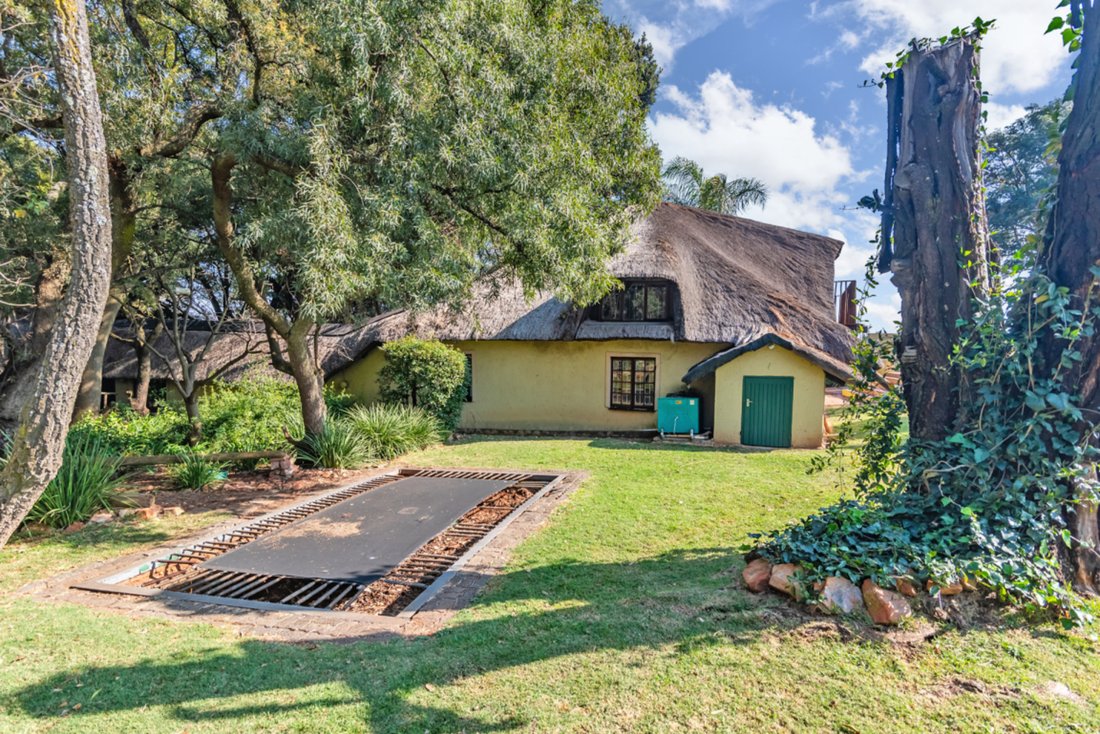 Estate in Protea Ridge, Gauteng, South Africa 4 - 19184001