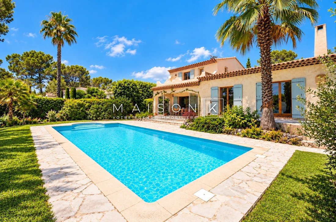 Casa a Valbonne, Provenza-Alpi-Costa Azzurra, Francia 3 - 19183615
