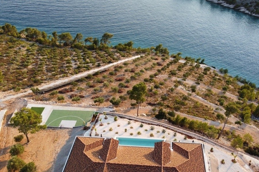 Villa in Bol, Split-Dalmatia County, Croatia 2 - 19183536