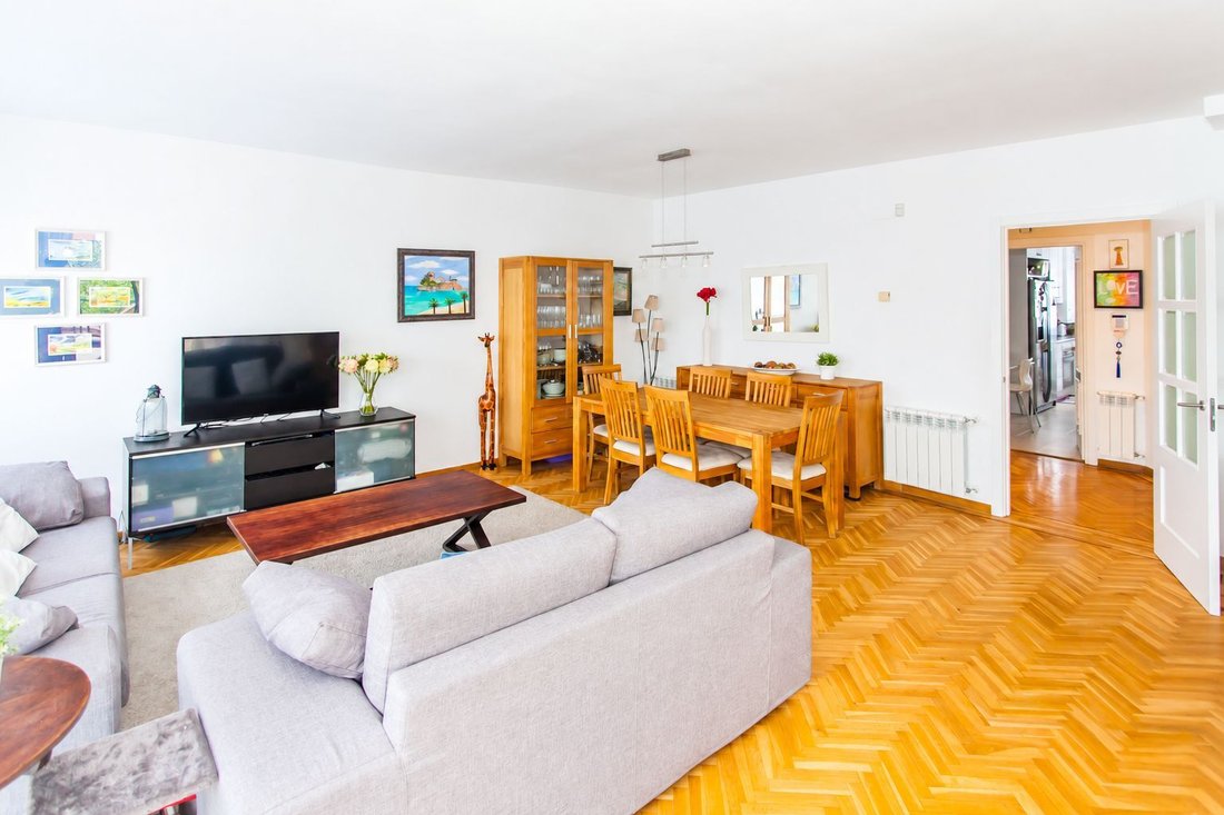 Appartement à Ciudad Lineal, Madrid, Espagne 1 - 19183947