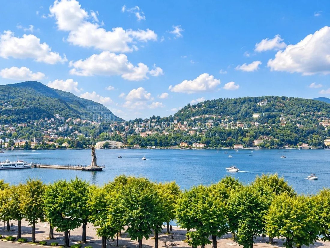Appartement à Centro-Lago Orientale, Côme, Lombardie 1 - 19183286