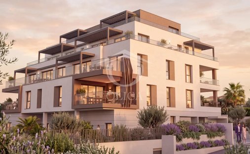 Appartement à Saint Maymes-Lauvert, Antibes, France 1